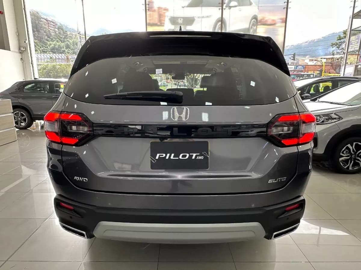 Honda Pilot Elite Awd 2025 Plata
