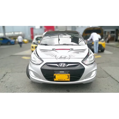 Hyundai Accent 2012 Plateado Bogotá