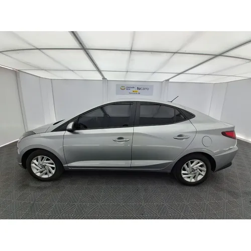 Hyundai Accent 2023 Plateado Bogotá