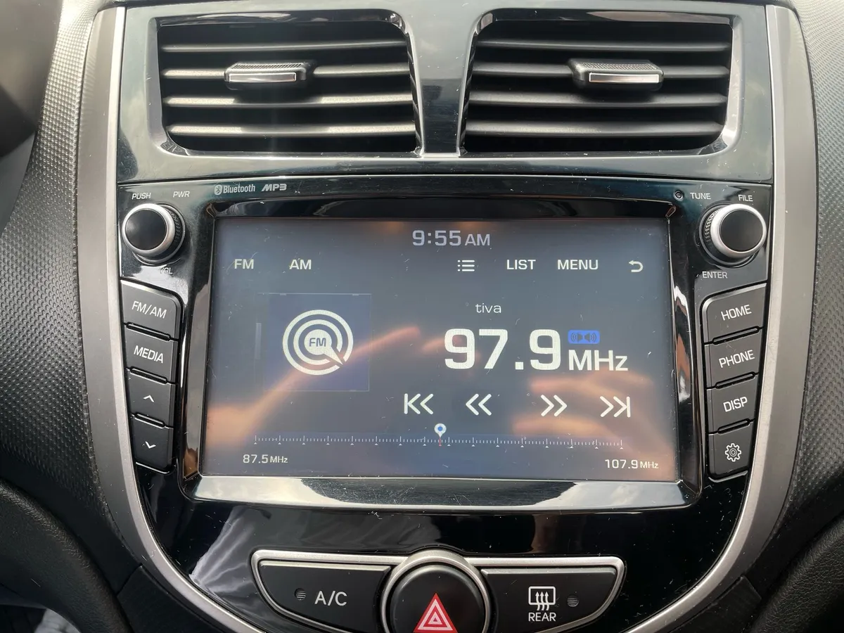 Hyundai Accent I25 Tp 1.6 2019 Marrón