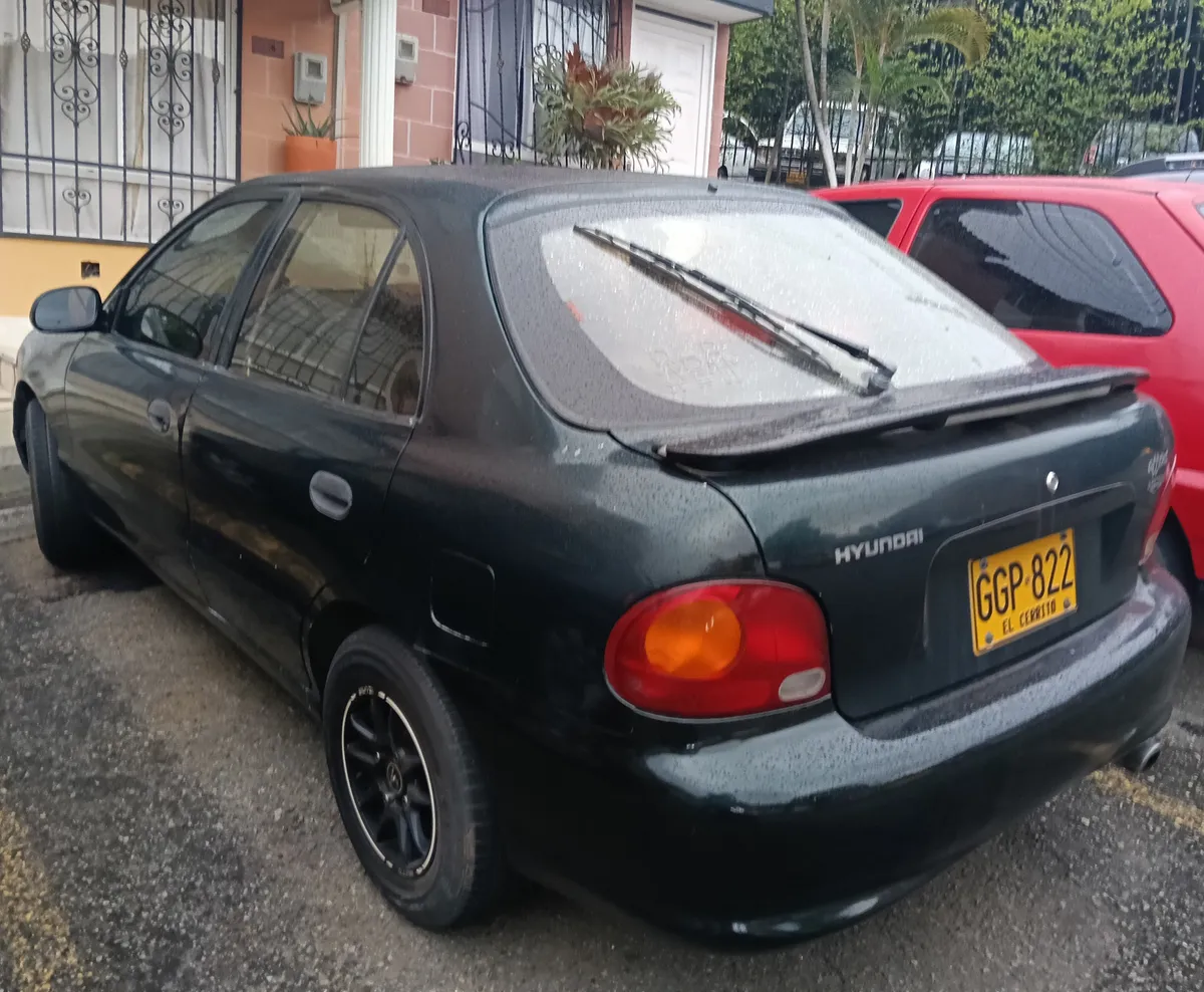 Hyundai Accent 1997 Verde Bello