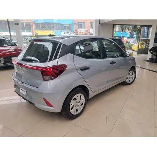Hyundai Grand i10 2027 Plateado Bogotá