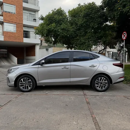 Hyundai HB20S 2024 Plateado Bogotá