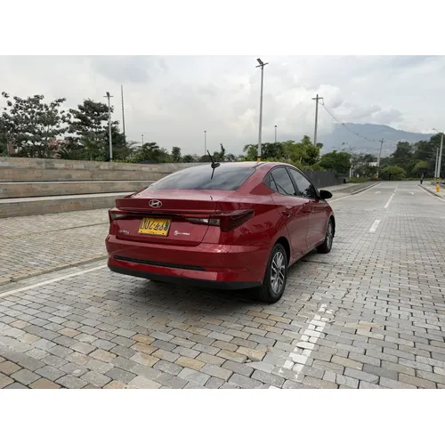 Hyundai HB20S 2024 Rojo Medellín