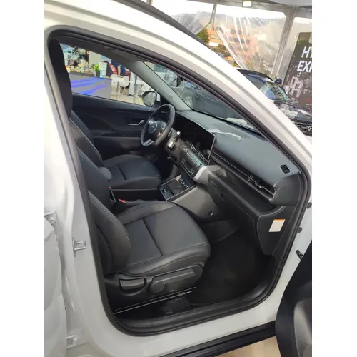 Hyundai Kona 2026 Gris Bogotá