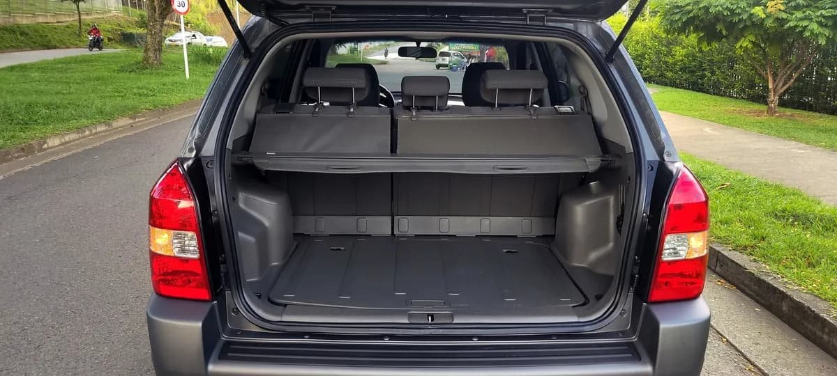 Hyundai Tucson 2.0 Gl 4x2 2009 Gris