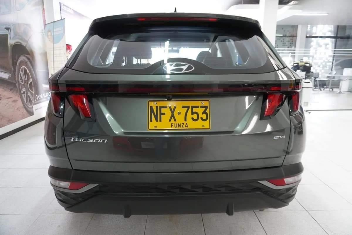 Hyundai Tucson 2.0 Limited 4X4 At Gris 2024
