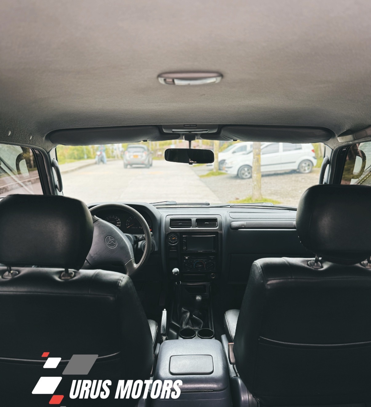 Toyota Prado Sumo 2004 Plateado Manizales