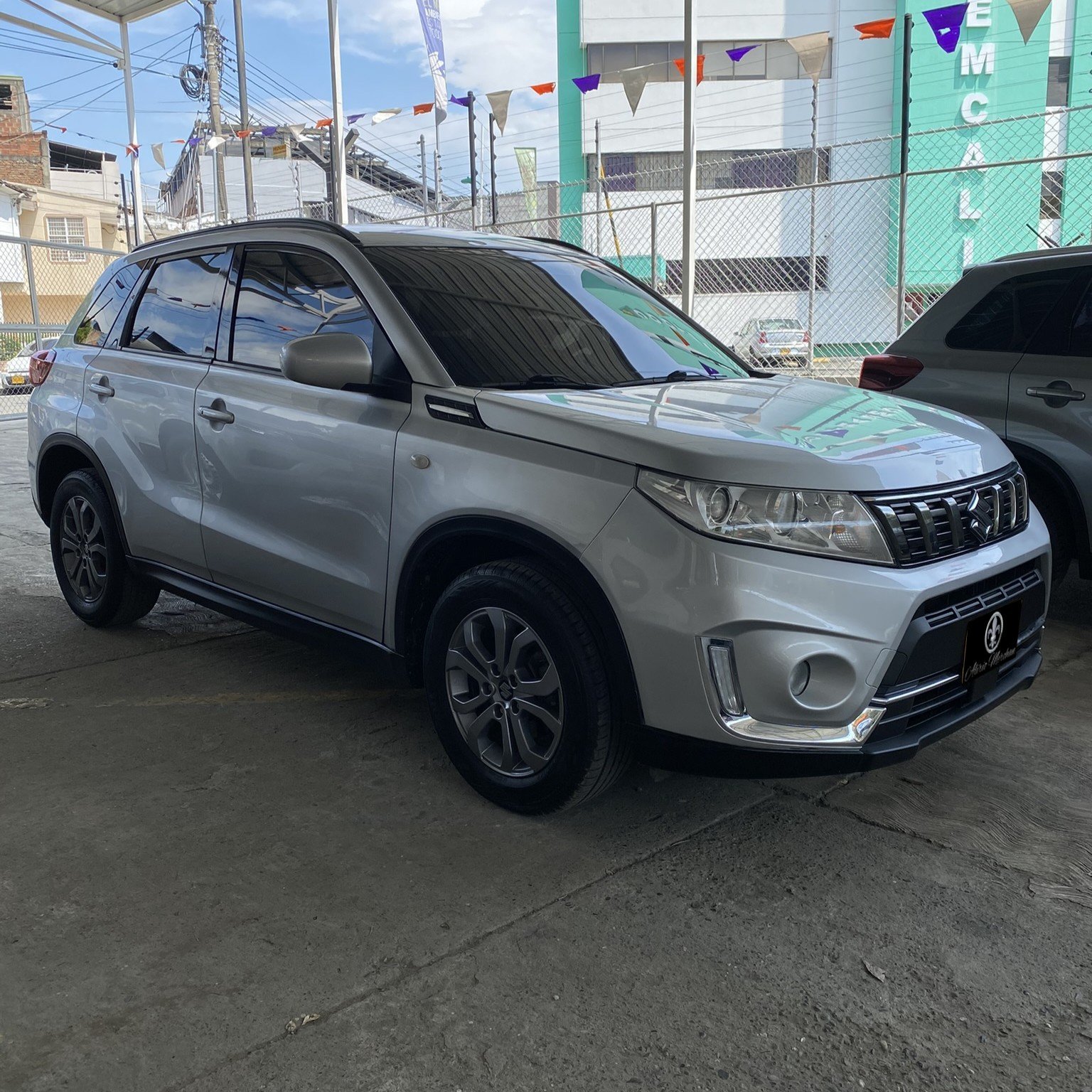 SUZUKI VITARA LIVE 2022 full