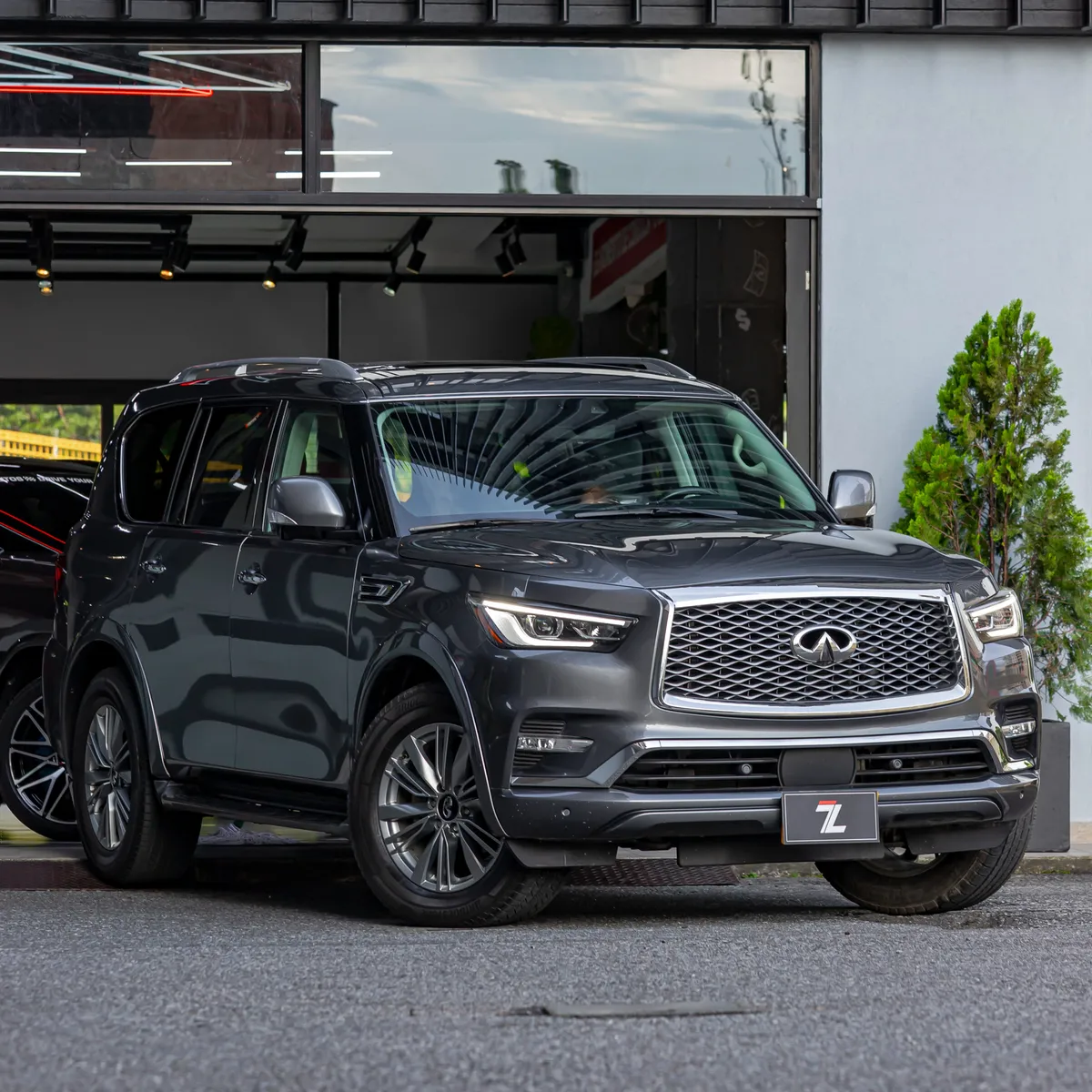 Infiniti QX80 2021 Gris Medellín
