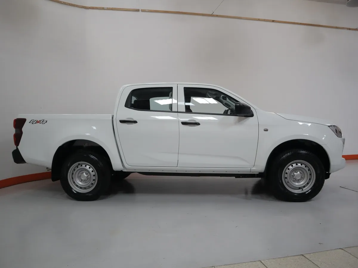 Isuzu Force 2025 Blanco Bogotá