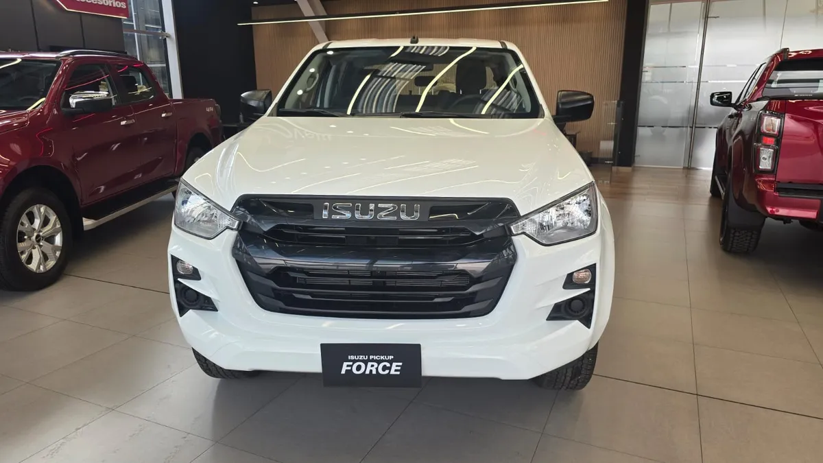 Isuzu Pickup Force 2025 Blanco Bogotá