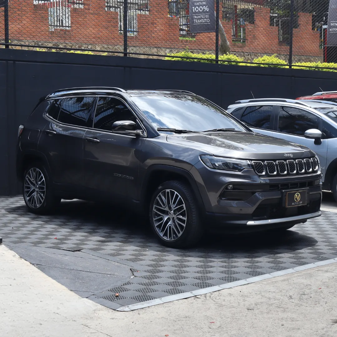 Jeep Compass Limited 2024 Gris Floridablanca