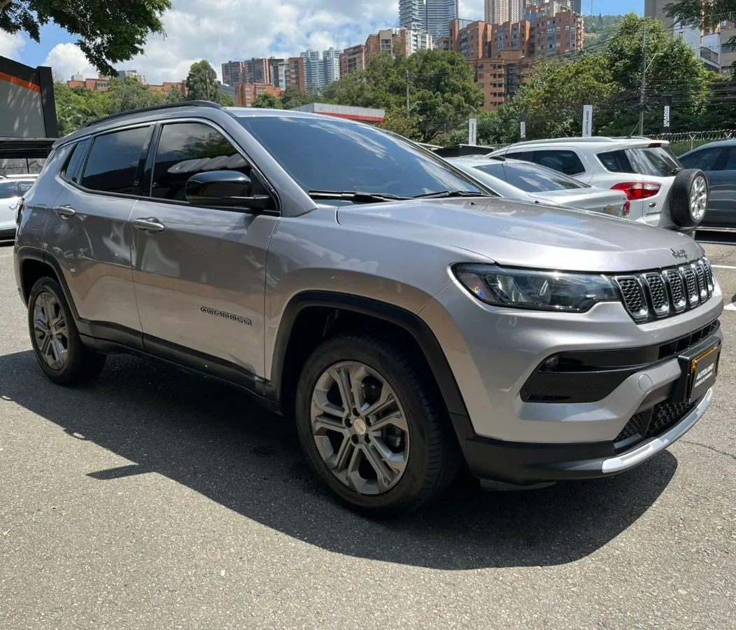 Jeep Compass 2024 Gris Medellín