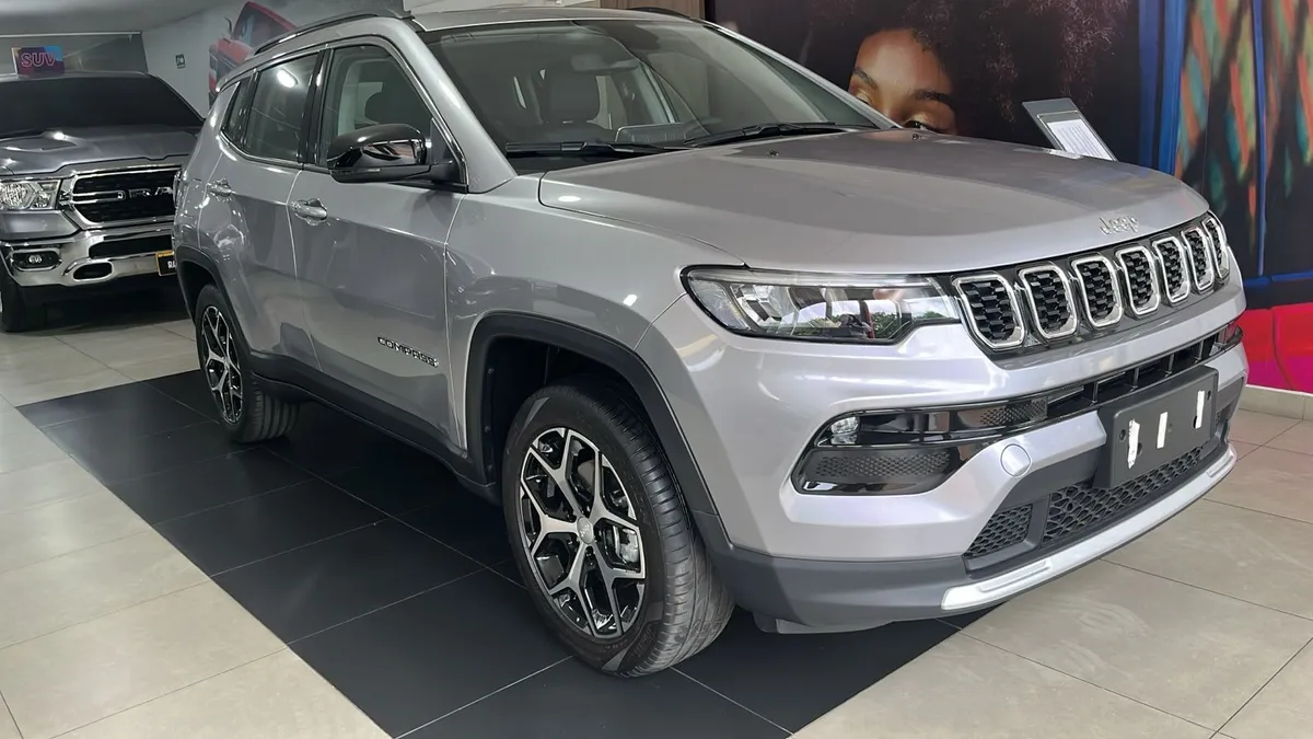 Jeep Compass 2025 Gris Neiva