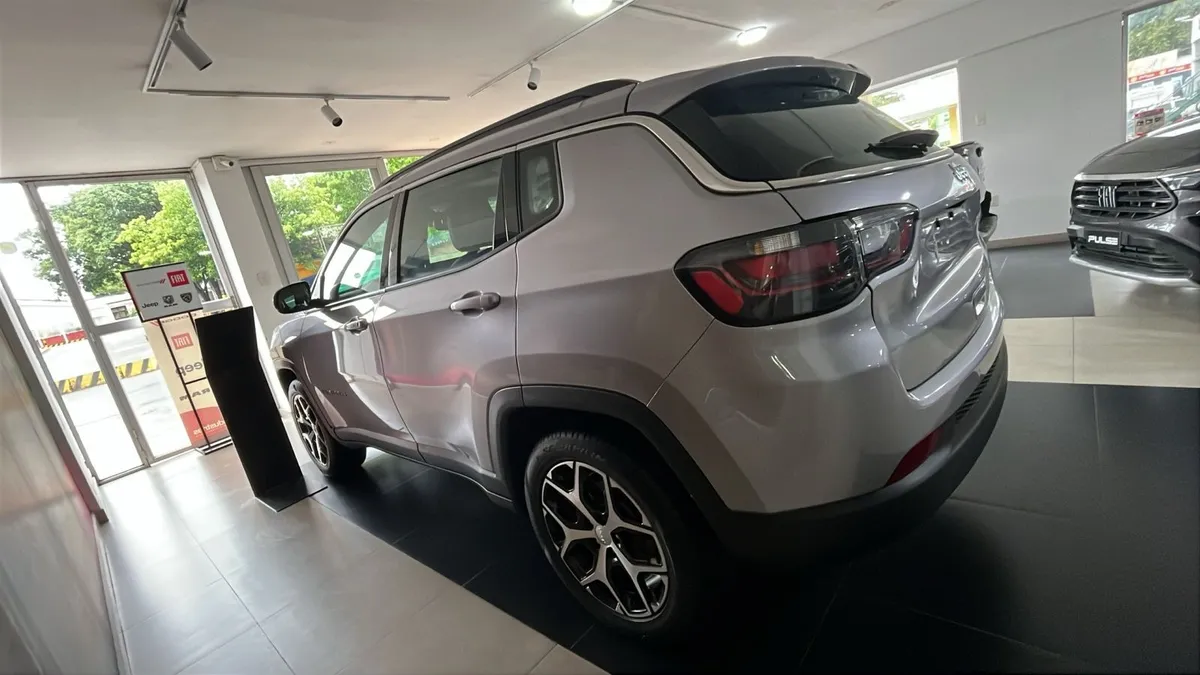 Jeep Compass 2025 Gris Neiva