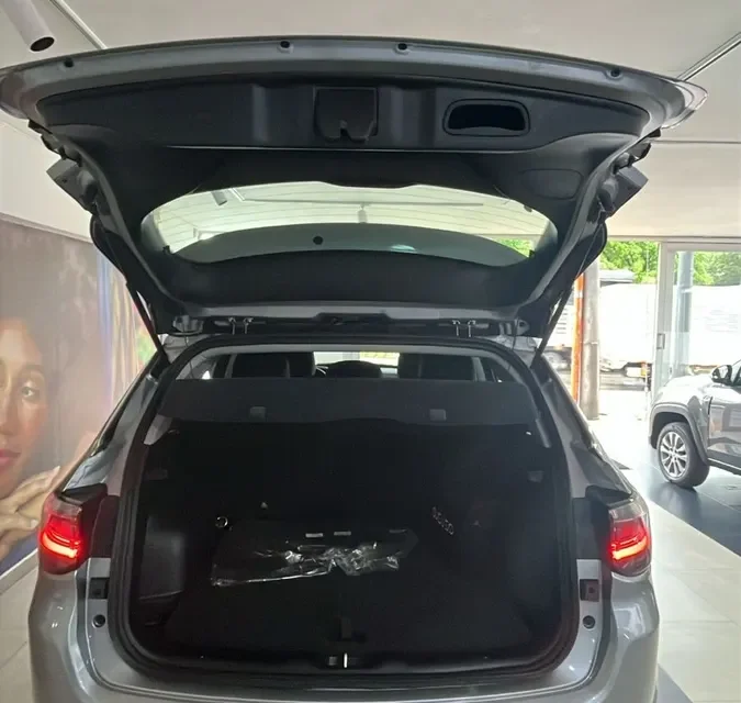 Jeep Compass 1.3T Longitude 2025 gris6