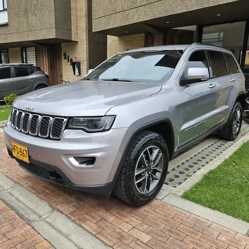 Jeep Grand Cherokee 2009 Gris Bogotá