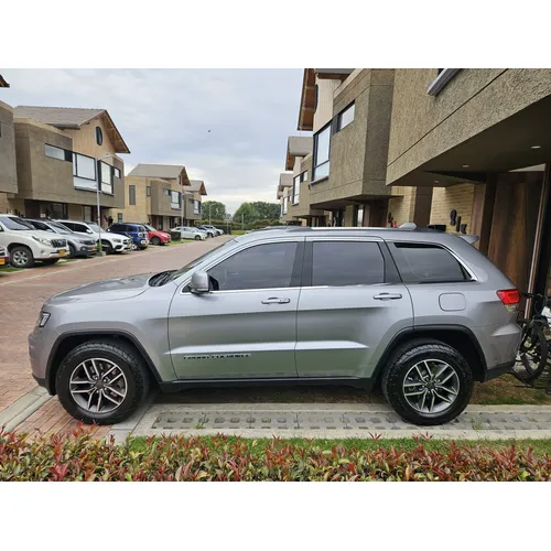 Jeep Grand Cherokee 2009 Gris Bogotá