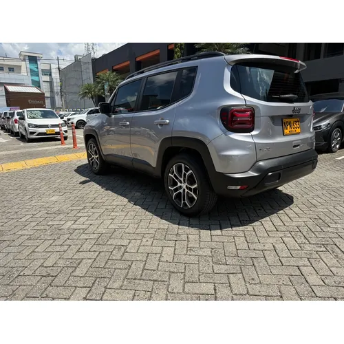 Jeep Renegade 2024 Plateado Medellín