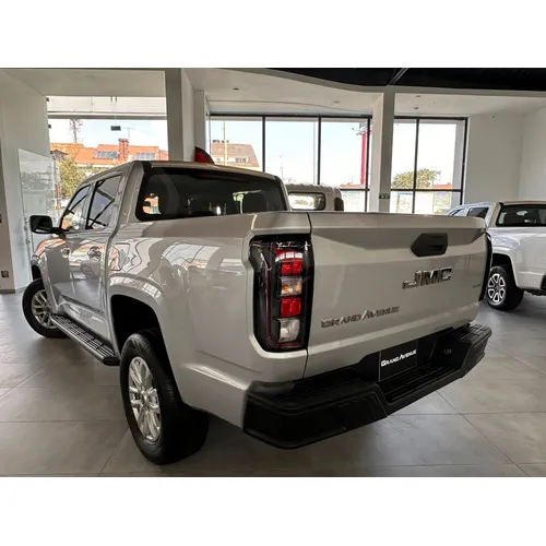 JMC Grand Avenue 2026 Plateado Bogotá