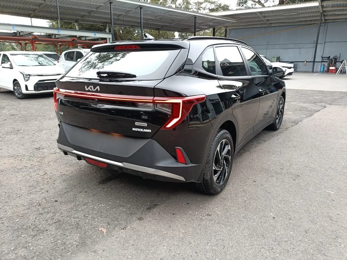 Kia K3 Cross 2026 Negro Bogotá