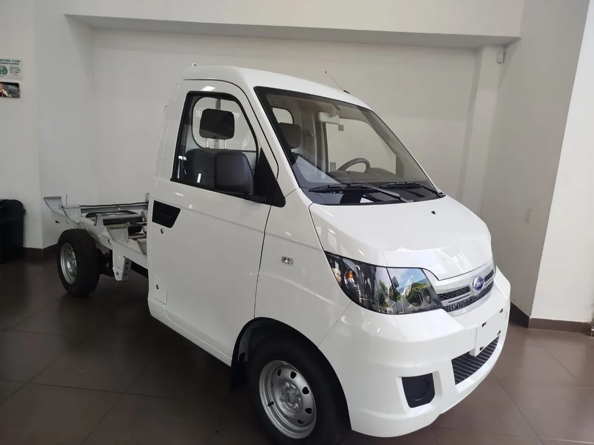 Karry YOKI 2025 Blanco Bogotá