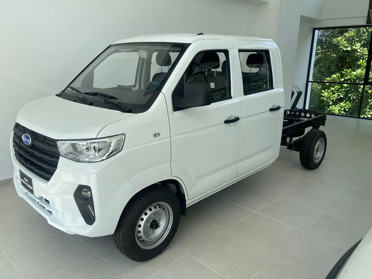 Karry Yori 2026 Blanco Floridablanca