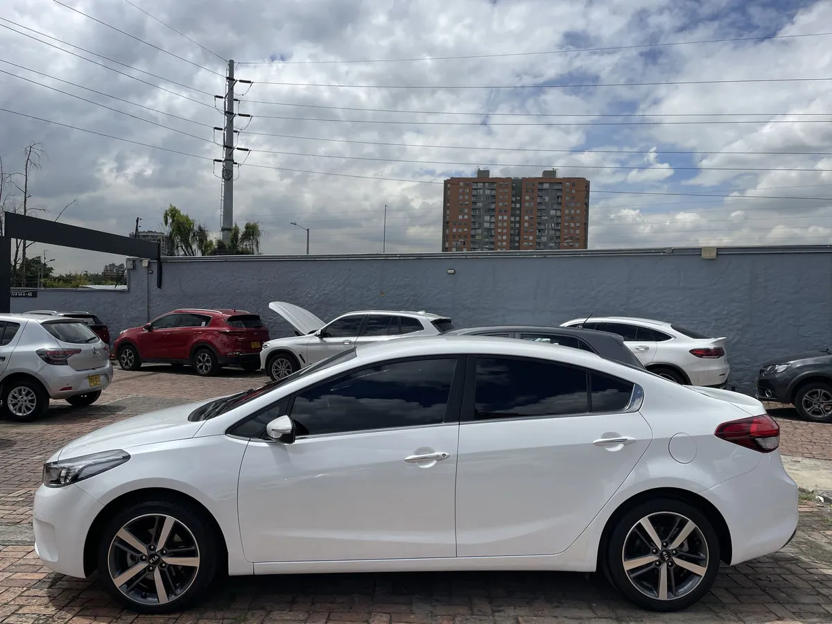 Kia Cerato Pro 2019 Blanco Bogotá