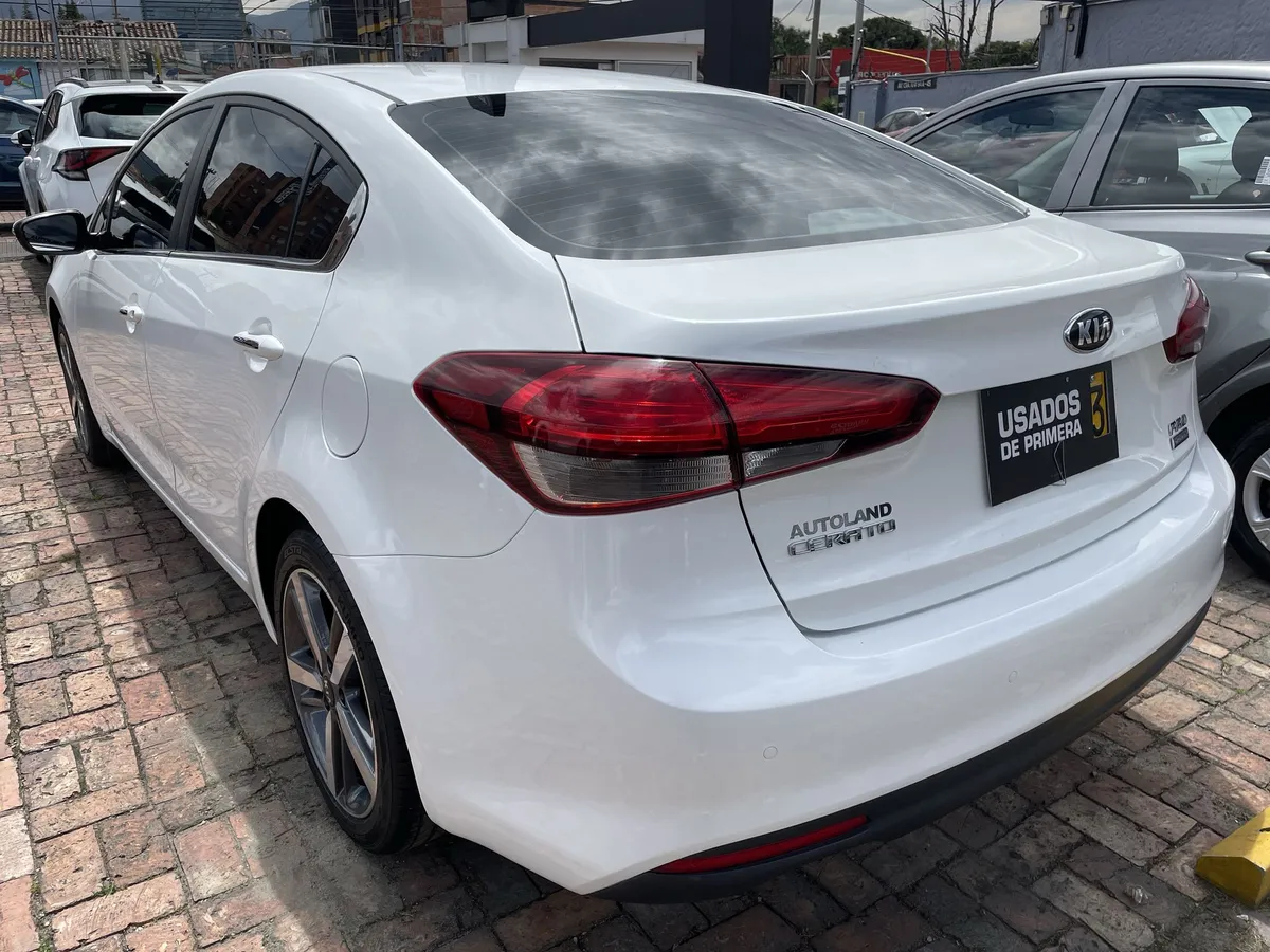 Kia Cerato Pro 2019 Blanco Bogotá