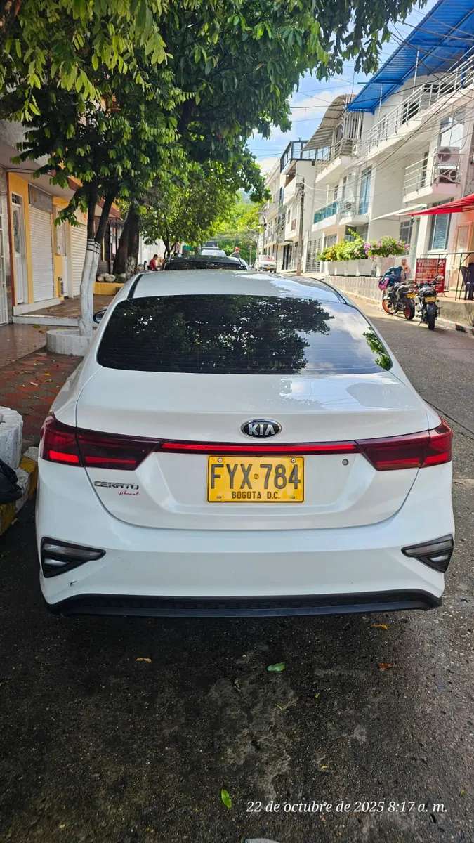 Kia Cerato Vibrant 2019 Blanco Melgar