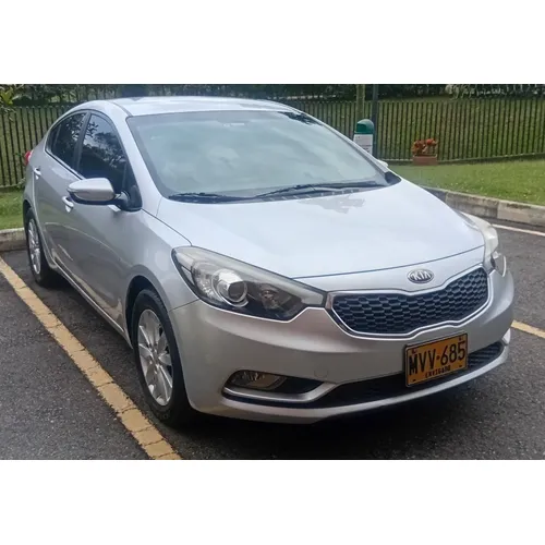 Kia Cerato Pro 2013 Plateado Rionegro