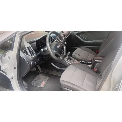 Kia Cerato Pro 2013 Plateado Rionegro