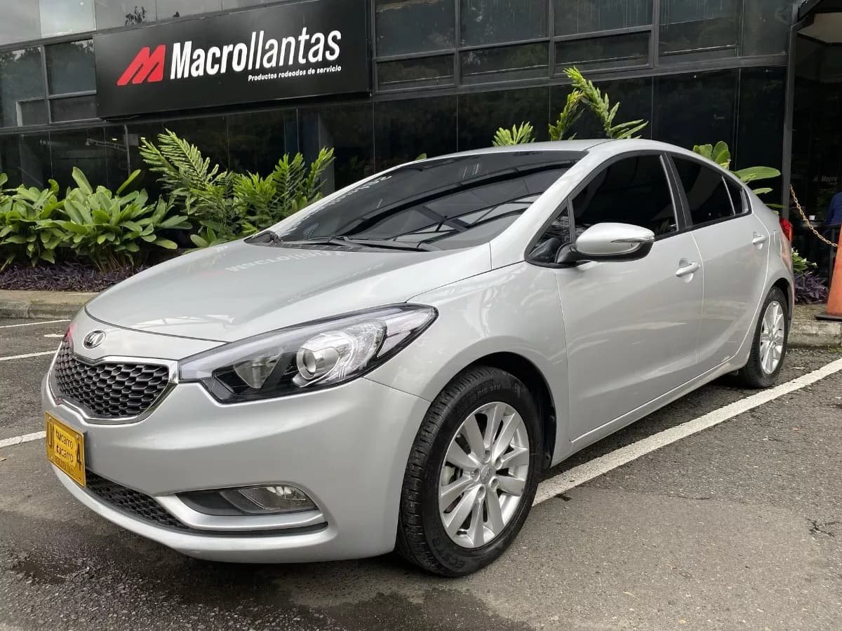 Kia Cerato Pro 1.6 Ex At 4x2 2015 Plateado