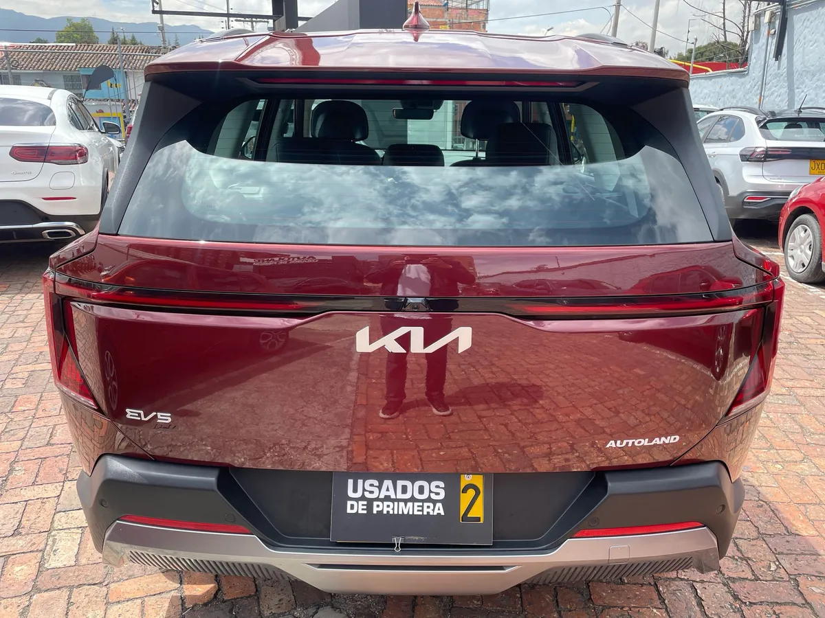 Kia EV5 2025 Vinotinto Bogotá