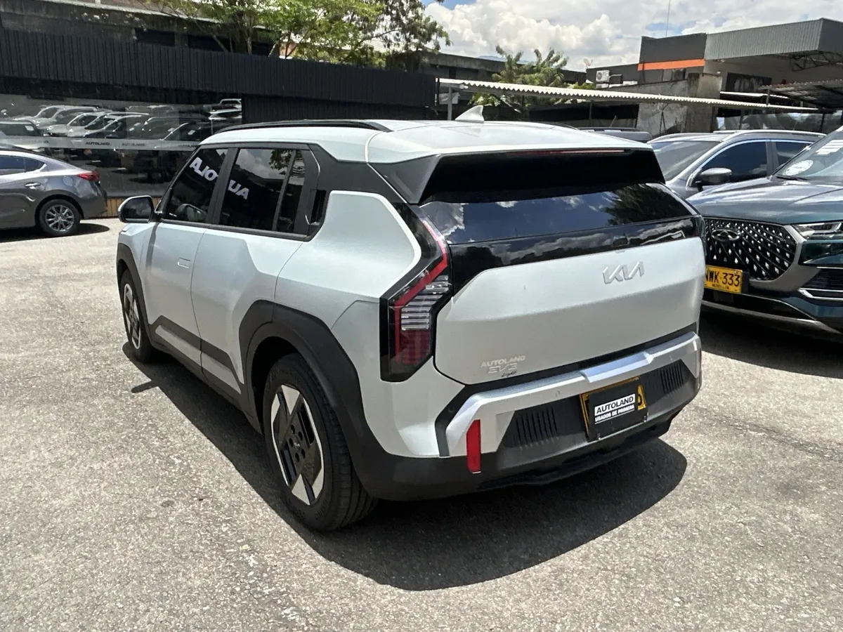 Kia EV3 2025 Gris Medellín