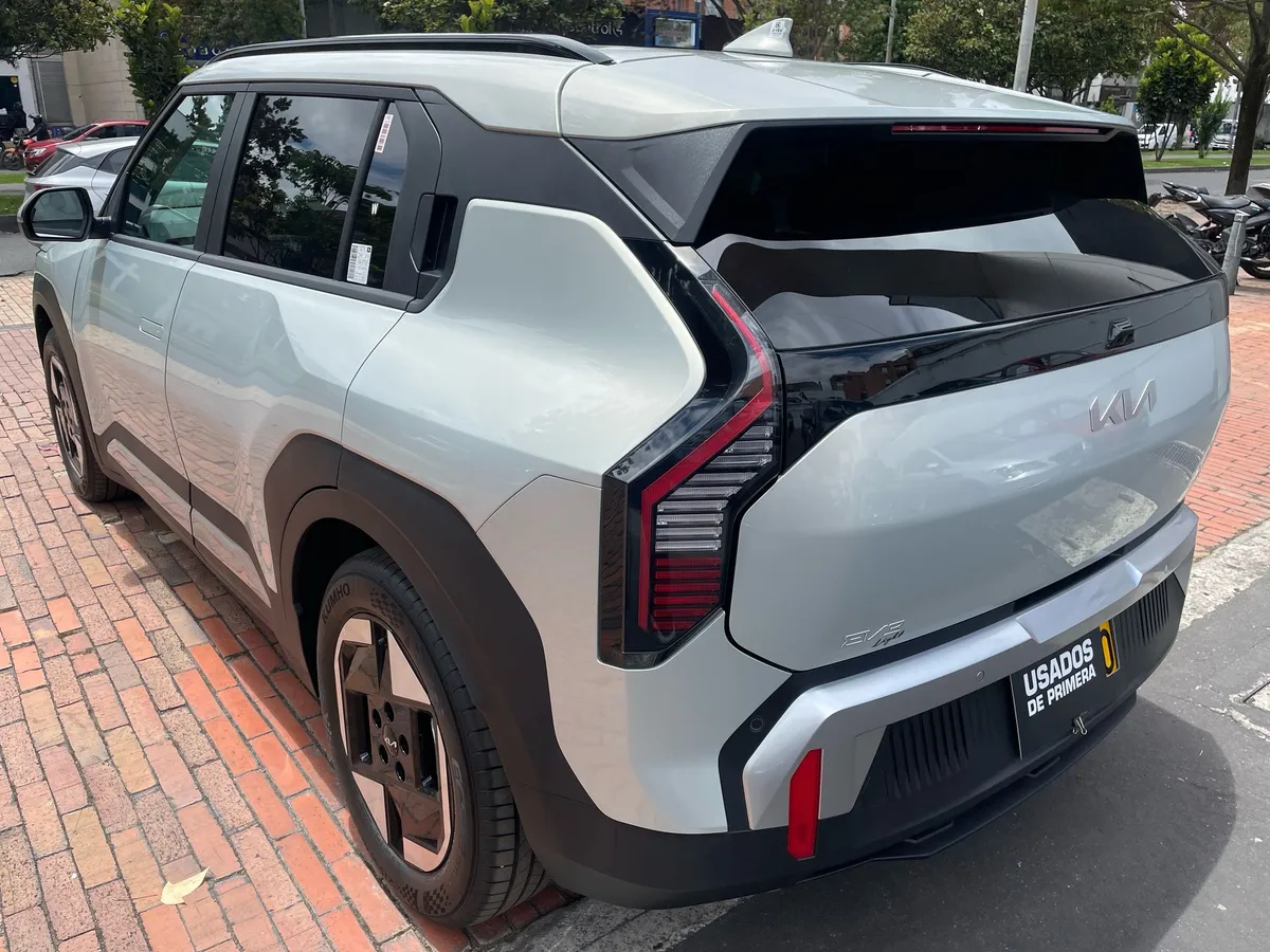 Kia EV3 2025 Plateado Bogotá