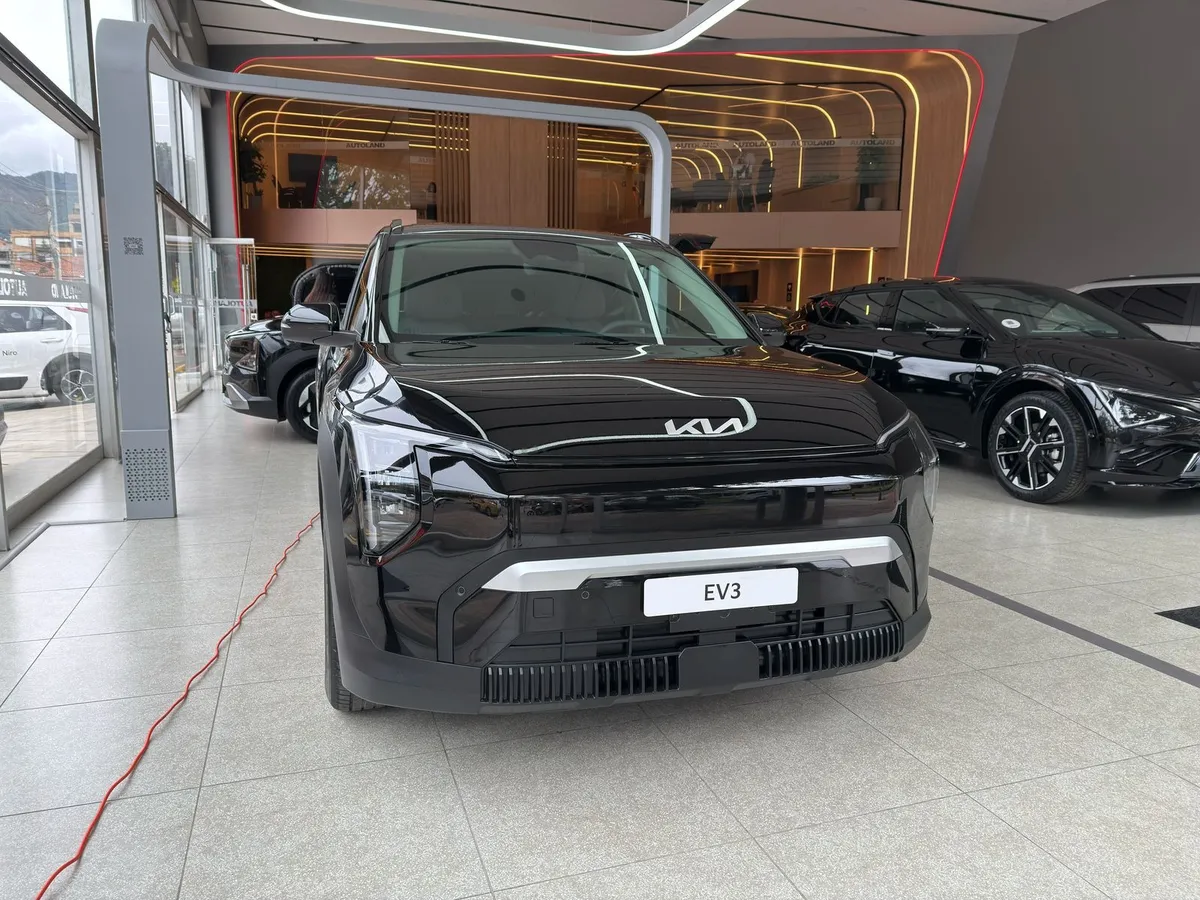 Kia EV3 2025 Negro Bogotá