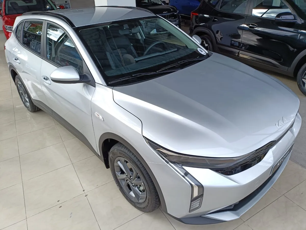 Kia K3 Cross 2026 Plateado Bogotá