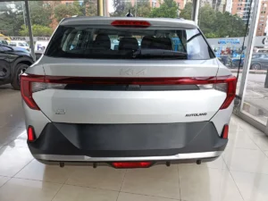 Kia K3 Cross 2026 Gris Bogotá