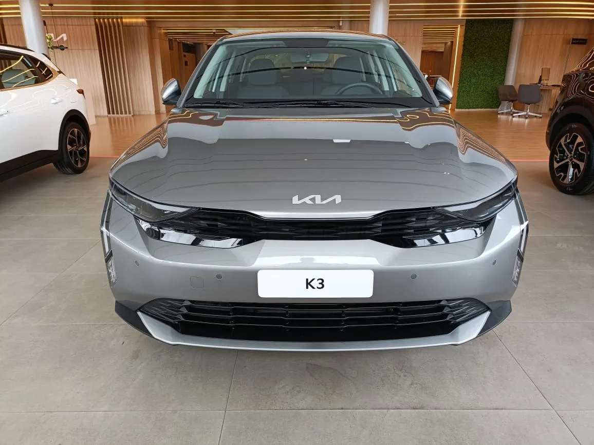 Kia K3 Zenith 2026 Gris Bogotá