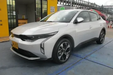 Kia K3 ZENITH  1600CC AT AA