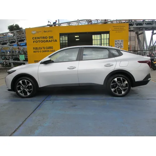 Kia K3 2025 Plateado Bogotá