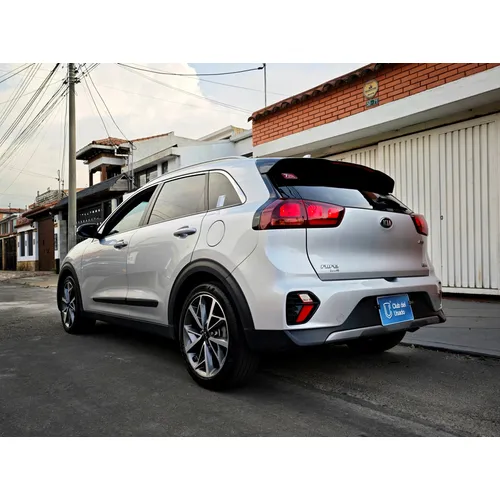 Kia Niro 2022 Plateado Bogotá