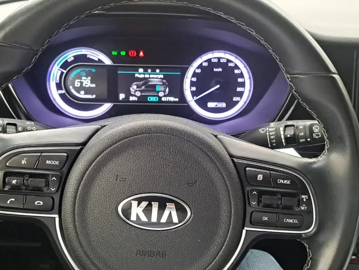 Kia Niro 1.6 Zenith Híbrida 2020 Azul10