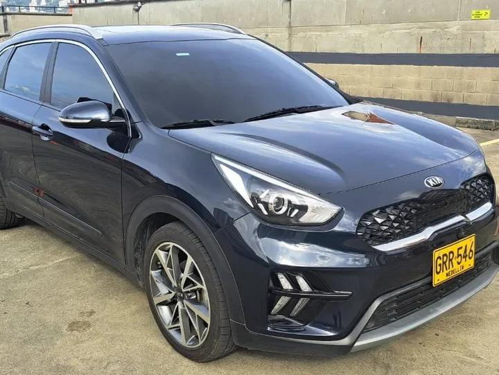 Kia Niro 1.6 Zenith Híbrida 2020 Azul4