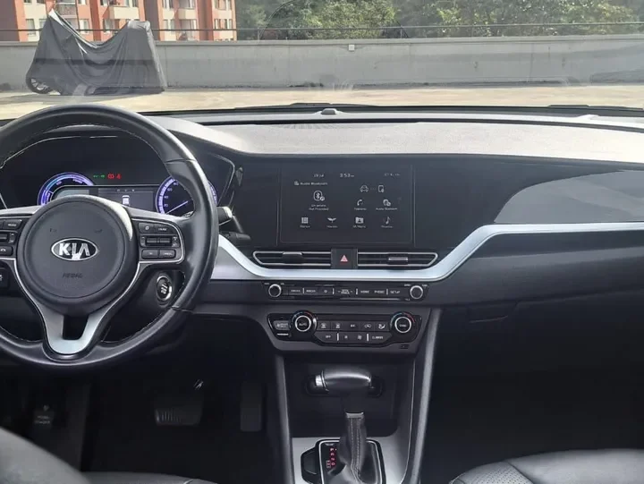 Kia Niro 1.6 Zenith Híbrida 2020 Azul8