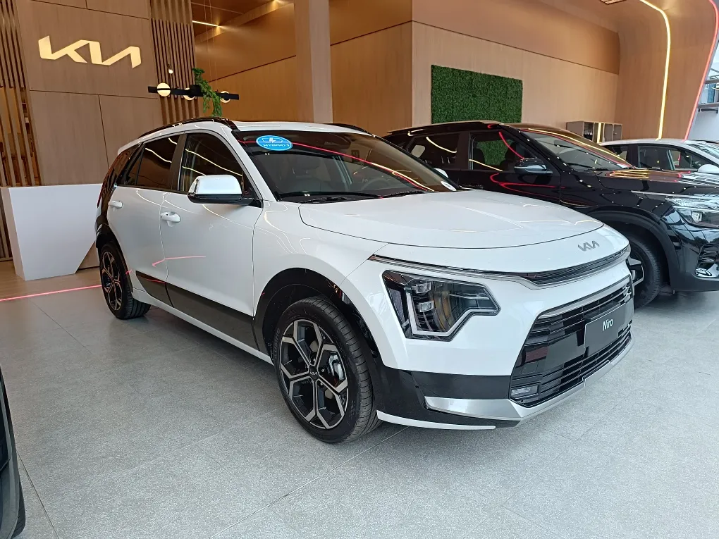 Kia Niro Zenith 2026 Blanco Medellín