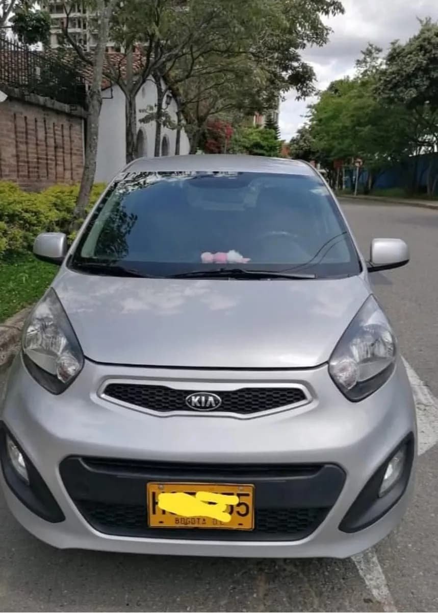 Kia Picanto 1.0 Ion Plateado Año 2013