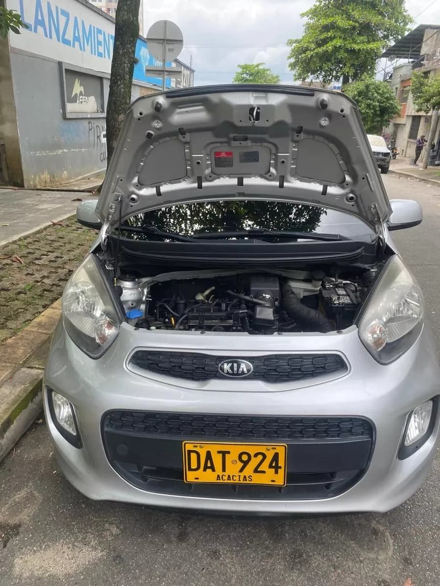 Kia Picanto 1.0 Ion R Gris Modelo 2016